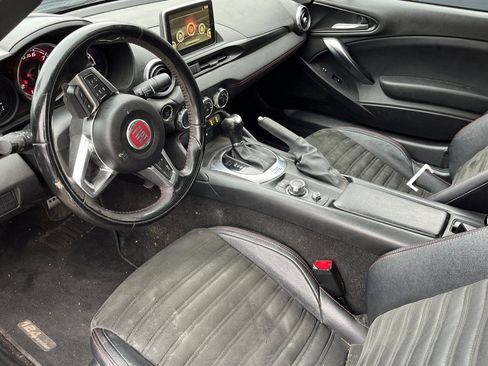 Used 2017 FIAT 124 Spider Abarth image 3