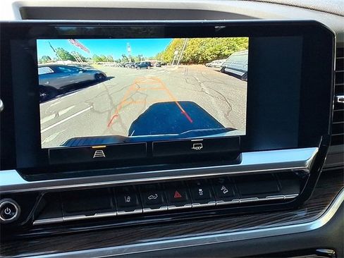 Used 2024 Chevrolet Silverado 3500 LT w/ Convenience Package image 18