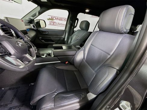 Certified 2024 Toyota Sequoia Platinum image 25