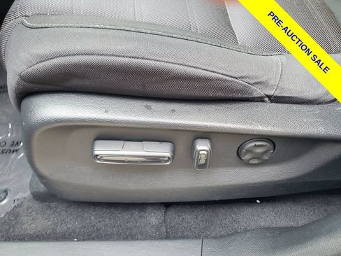 Used 2019 Honda CR-V EX image 17
