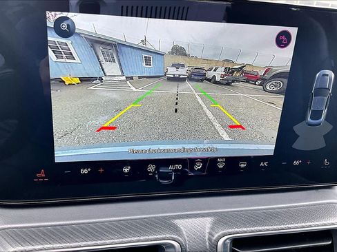 Used 2025 Ford Mustang Premium image 28