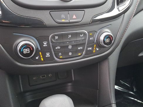 Certified 2023 Chevrolet Equinox RS image 15