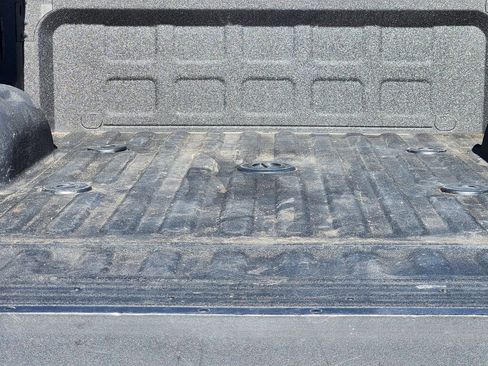 Used 2024 RAM 2500 Laramie w/ Towing Technology Group image 12