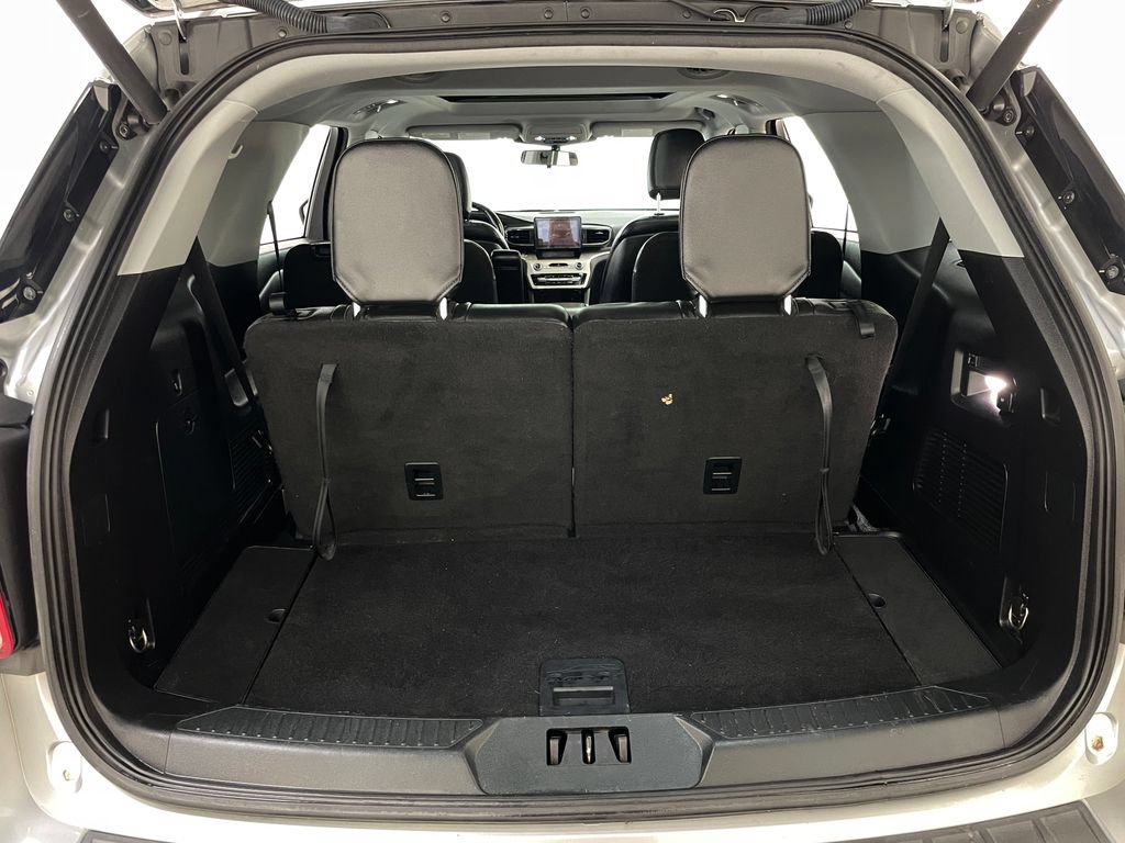 Used 2020 Ford Explorer XLT w/ Equipment Group 202A AWD/4WD image 46