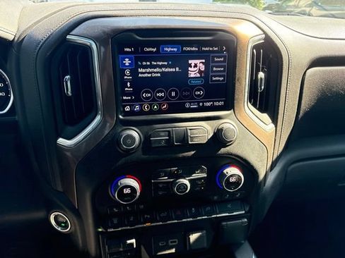 Used 2022 Chevrolet Silverado 3500 High Country AWD/4WD image 12