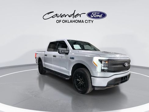 Used 2025 Ford F150 Lightning XLT AWD/4WD image 2