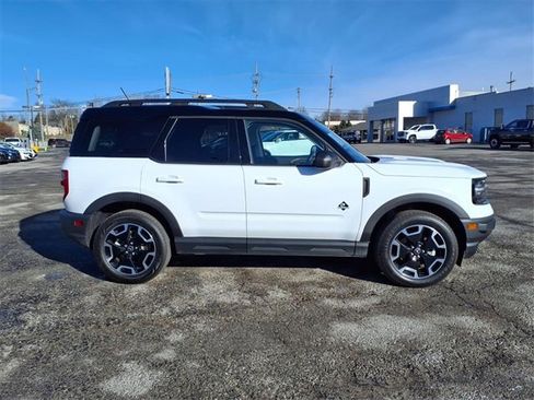 Used 2024 Ford Bronco Sport Outer Banks w/ Tech Package image 6