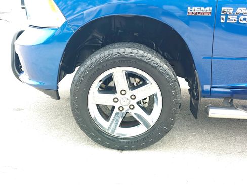 Used 2015 RAM 1500 Express AWD/4WD image 26