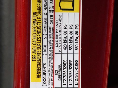 Used 2023 GMC Sierra 3500 Denali w/ Denali Ultimate Package image 31