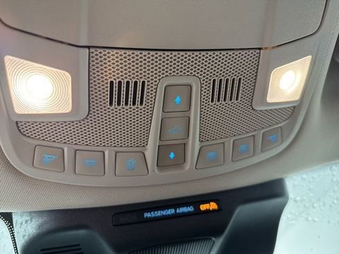 Used 2024 Ford Expedition Limited image 26