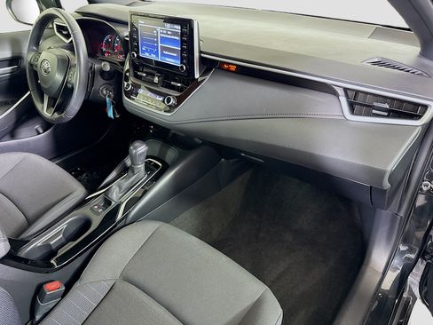 Used 2020 Toyota Corolla SE FWD image 29
