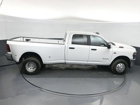 New 2026 RAM 3500 Big Horn AWD/4WD image 28