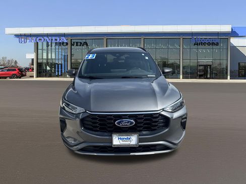 Used 2023 Ford Escape ST-Line w/ Tech Pack #1 FWD image 7