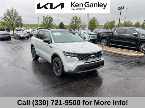 Certified 2023 Kia Sorento S w/ Panoramic Sunroof Package AWD/4WD image 7