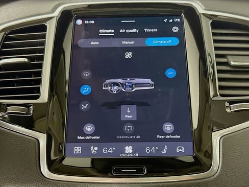 Certified 2025 Volvo XC90 B6 Plus image 16