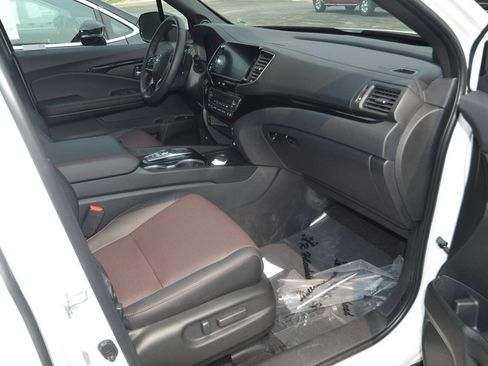 Used 2026 Honda Ridgeline Black Edition image 6