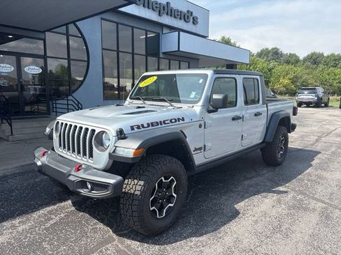 Used 2022 Jeep Gladiator Rubicon w/ Cold Weather Group AWD/4WD image 2