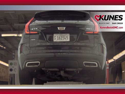 Used 2025 Cadillac XT4 Premium Luxury image 8