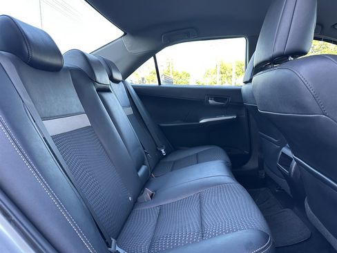 Used 2013 Toyota Camry SE FWD image 16