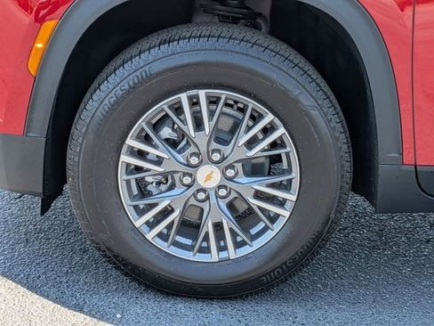 New 2026 Chevrolet Traverse LT w/ LPO, Floor Liner Package FWD image 10