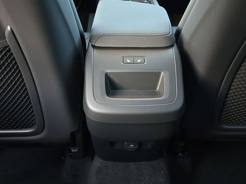 New 2026 Volvo XC60 B5 Core w/ Climate Package AWD/4WD image 22