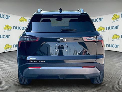 Used 2025 Chevrolet Equinox LT w/ Convenience Package II AWD/4WD image 5