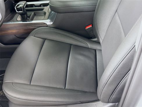 New 2026 GMC Sierra 1500 SLT w/ SLT Premium Plus Package image 15