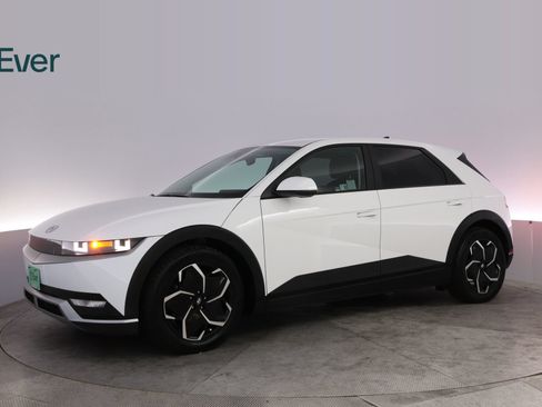 Used 2024 Hyundai Ioniq 5 SEL RWD image 18