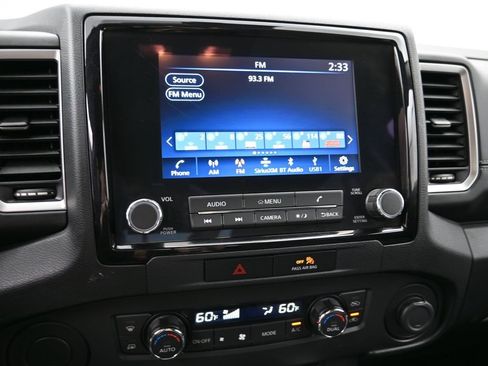 Used 2023 Nissan Frontier SV w/ SV Convenience Package image 16