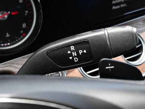 Used 2017 Mercedes-Benz E 300 image 12