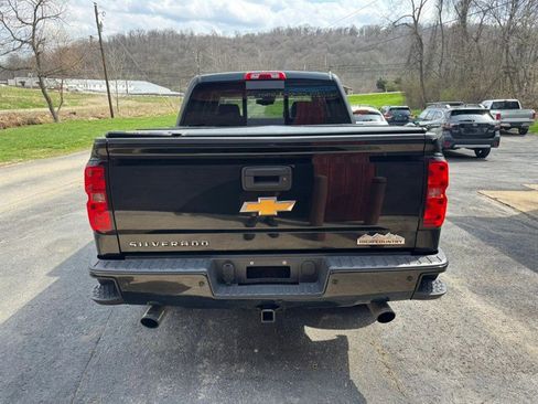Used 2015 Chevrolet Silverado 1500 High Country w/ High Country Premium Package image 5