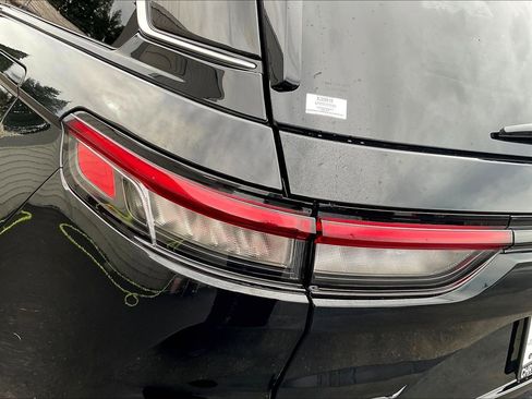 Used 2025 Jeep Grand Cherokee Laredo X w/ Luxury Tech Group I image 29