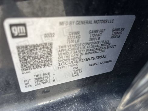 Used 2022 Chevrolet Silverado 1500 RST AWD/4WD image 32