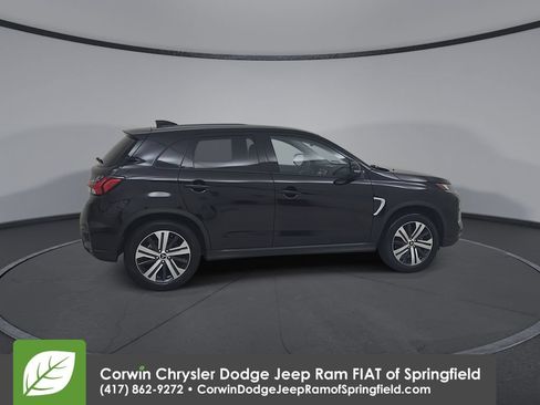 Used 2025 Mitsubishi Outlander Sport SE AWD/4WD image 16