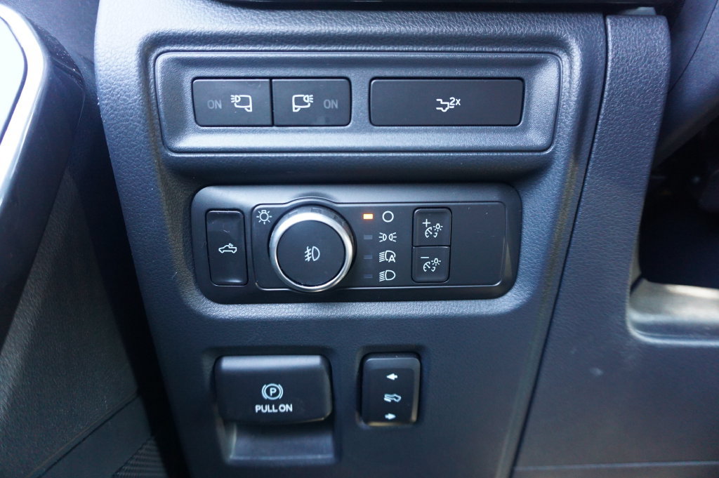 Used 2022 Ford F150 XLT w/ Equipment Group 302A High AWD/4WD image 4