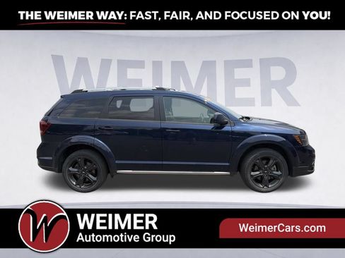Used 2019 Dodge Journey Crossroad w/ Nav & Sun Group AWD/4WD image 4
