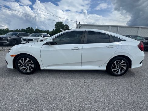 Used 2017 Honda Civic EX image 1