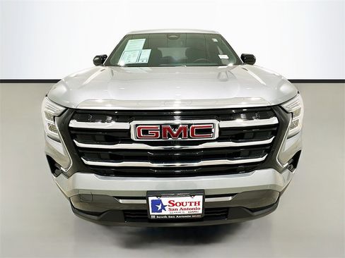Used 2025 GMC Terrain Elevation image 2