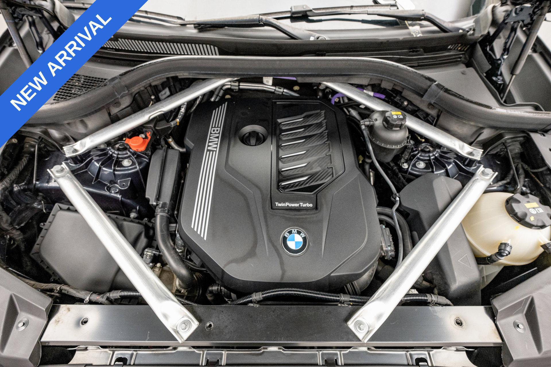 Used 2022 BMW X6 xDrive40i w/ M Sport Package AWD/4WD image 36