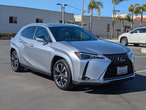 Used 2024 Lexus UX 250h FWD w/ Premium Package image 3