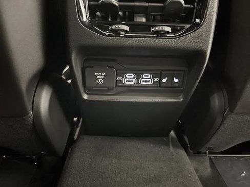 New 2025 Jeep Grand Cherokee Limited w/ Black Appearance Package image 33