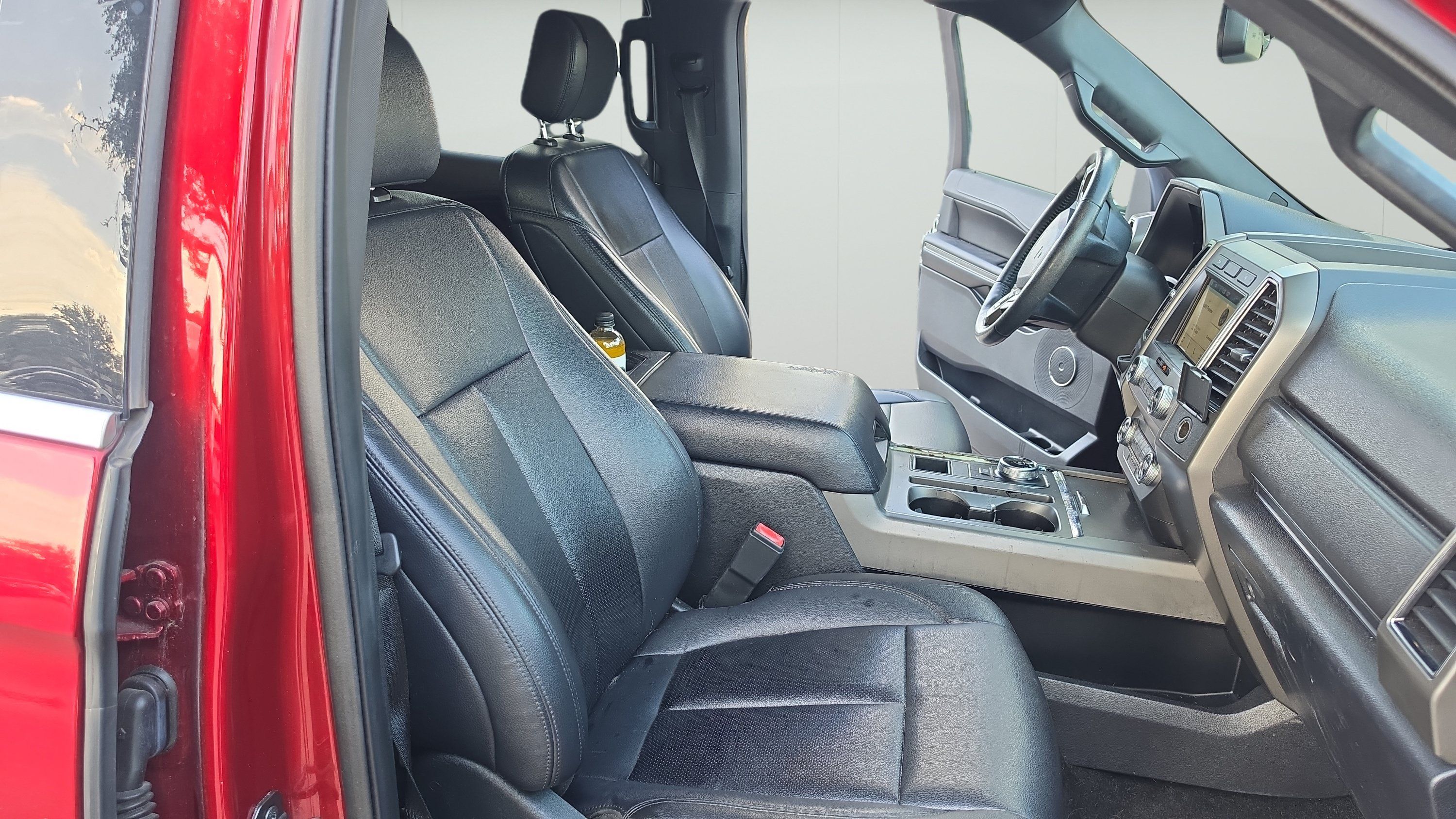 Used 2019 Ford Expedition Max XLT w/ Equipment Group 201A RWD image 22