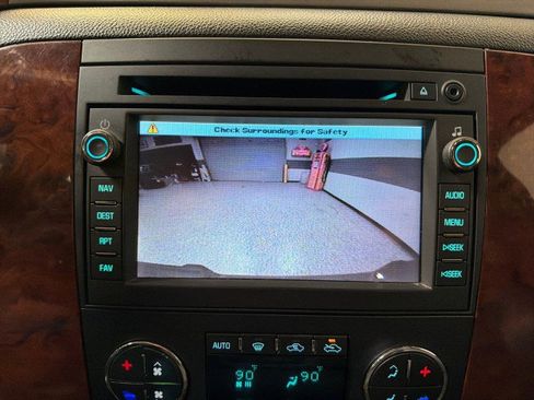 Used 2010 Chevrolet Silverado 2500 LTZ w/ Convenience Package image 31