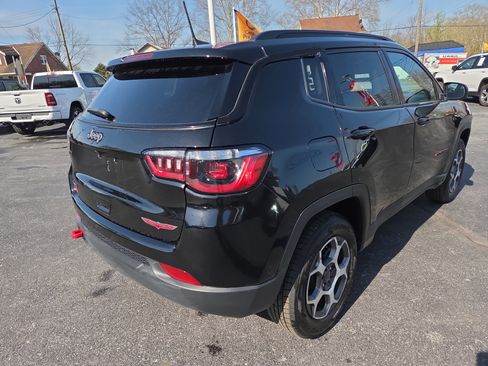 Certified 2022 Jeep Compass Trailhawk w/ Trailhawk Convenience Group AWD/4WD image 4