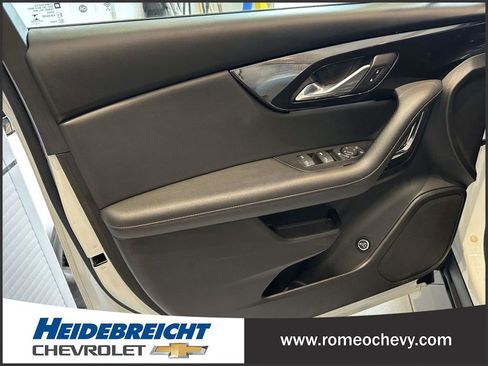 Used 2019 Chevrolet Blazer RS w/ Sun and Wheels Package image 18