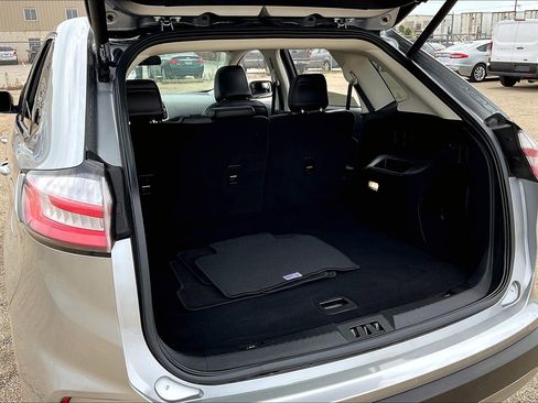 Used 2021 Ford Edge SEL w/ Convenience Package image 19