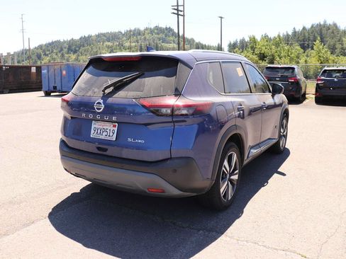 Used 2021 Nissan Rogue SL w/ Premium Package AWD/4WD image 5