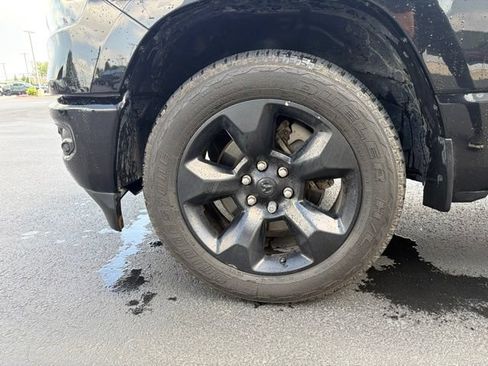 Used 2019 RAM 1500 Big Horn AWD/4WD image 11