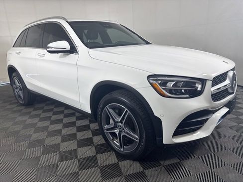 Used 2022 Mercedes-Benz GLC 300 4MATIC image 1