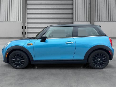 Used 2015 MINI Cooper 2-Door Hardtop FWD image 2